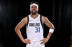 lol转区-魔术逆转猛龙，克莱惊艳四座的简单介绍