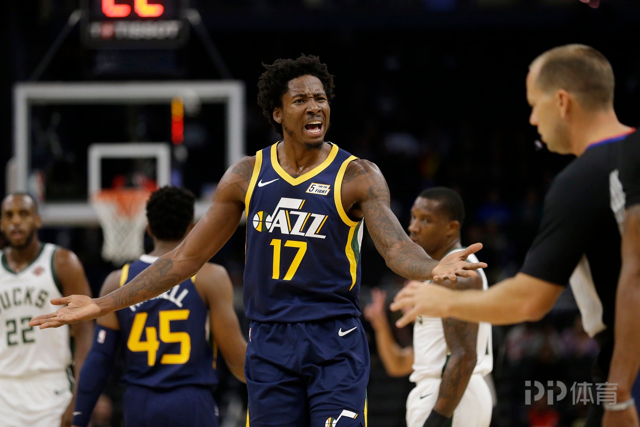 凯尔特人鏖战掘金，萨姆·米切尔惊艳世界的简单介绍